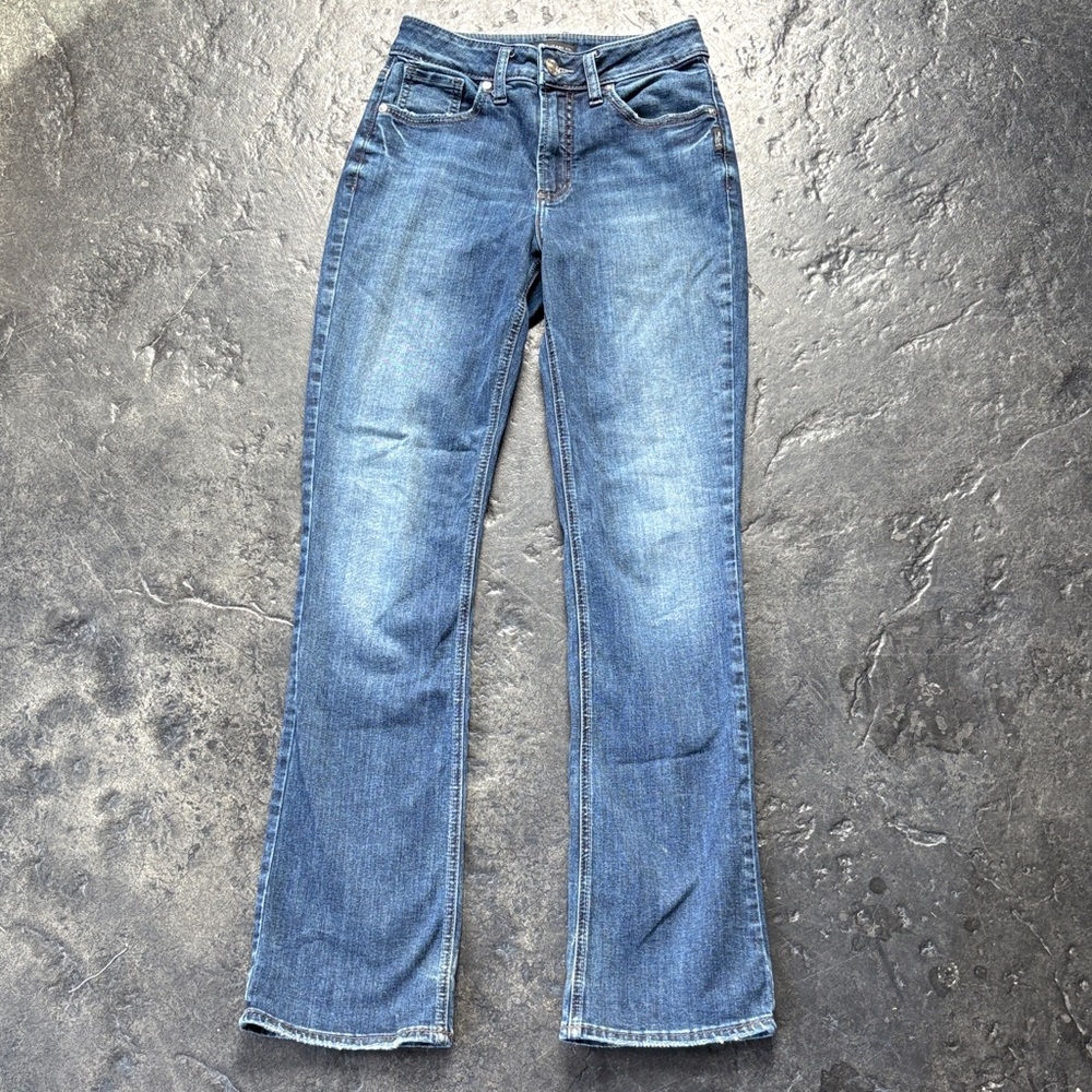 Silver Jeans Women's Boot Cut in Classic Blue